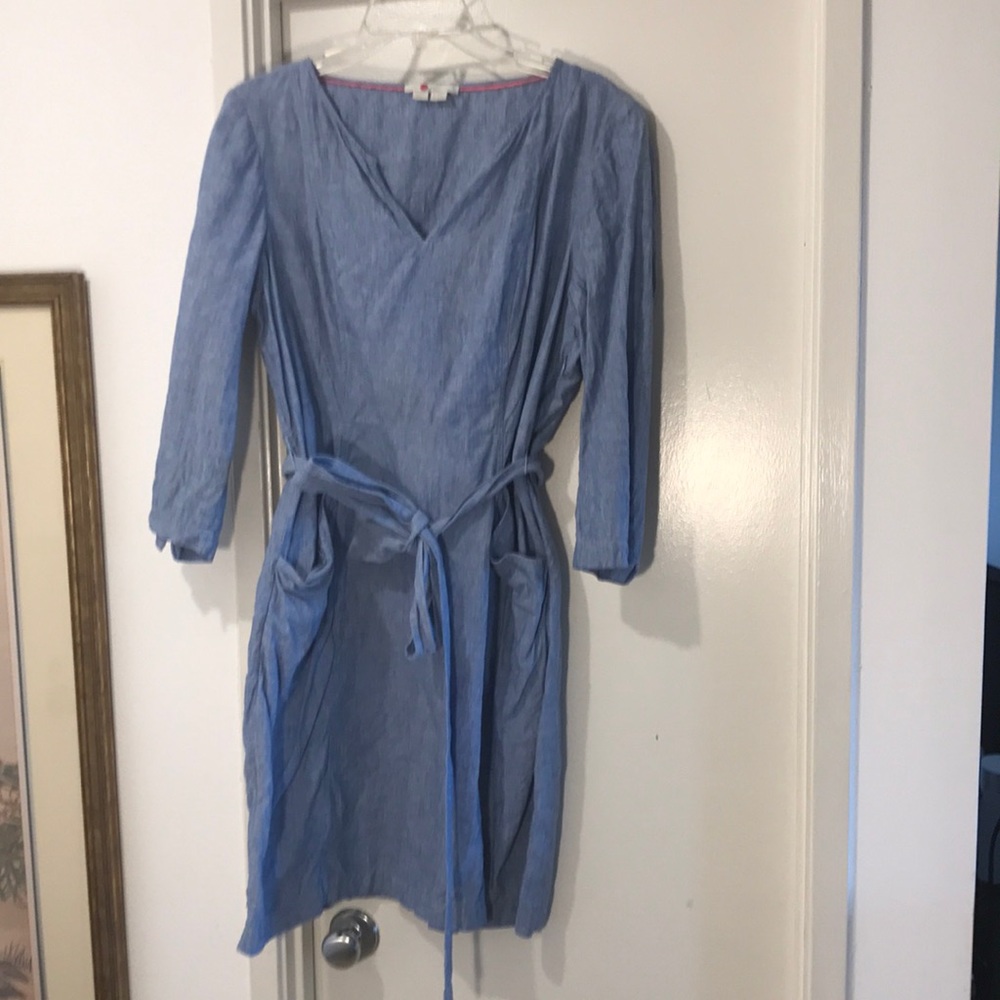 Boden linen dress with belt.